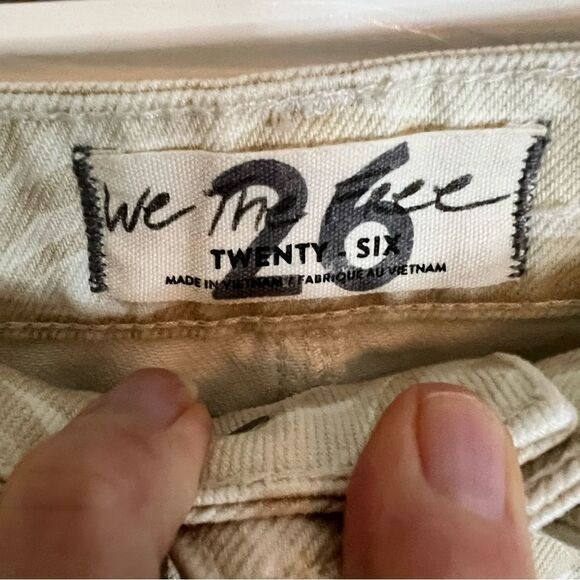 We the Free Free People Denim‎ Skirt Subtle Animal Print Size 26 Distressed Hem - Picture 7 of 9